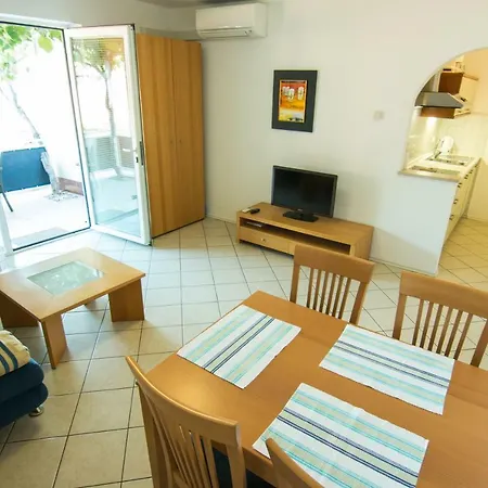 Lili Daire Portorož