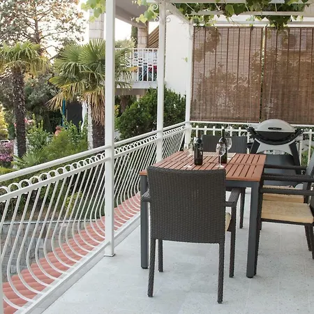 Apartman Lili