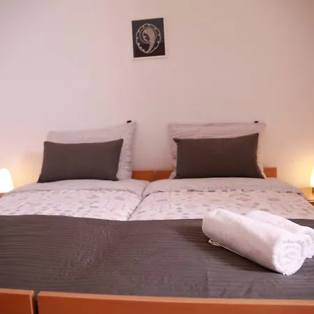 Lili Portorož